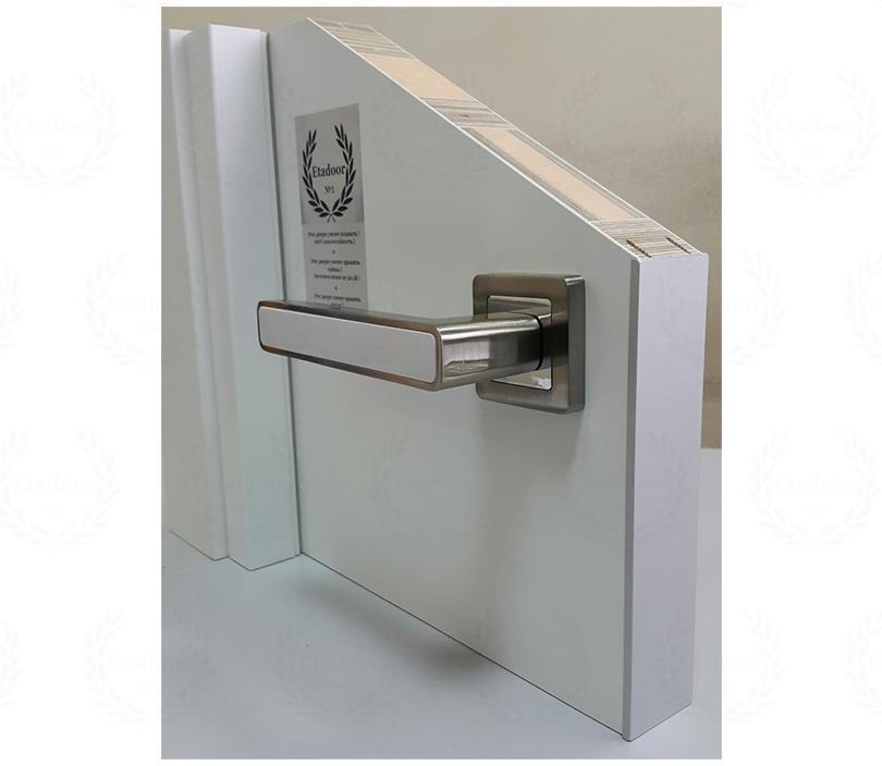 Влагостойкая дверь ПВХ EtaDoor с иллюминатором белая одностворчатая с ПВХ кромкой